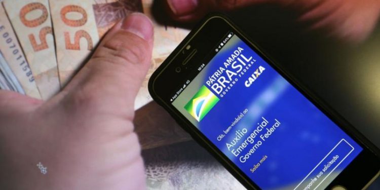 Novo formato do auxilio emergencial deve ser apresentado em março