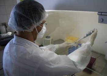 Espírito Santo registra 25 mortes e mais de 1.300 casos de covid-19 em 24 horas