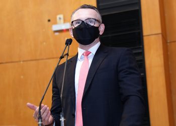 Avança projeto de Majeski que condiciona incentivos fiscais às empresas com mecanismos anticorrupção