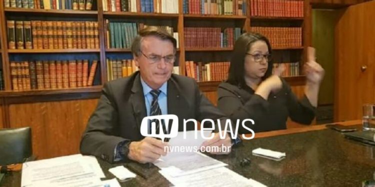 Pagamento do auxílio começará dia 4 ou 5 de abril, diz Bolsonaro