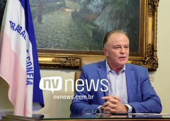 Casagrande anuncia suspensão de ônibus e fechamento mais restrito do comércio