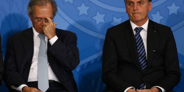 Brasil deixa ranking das 10 maiores economias após queda de 4,1% do PIB