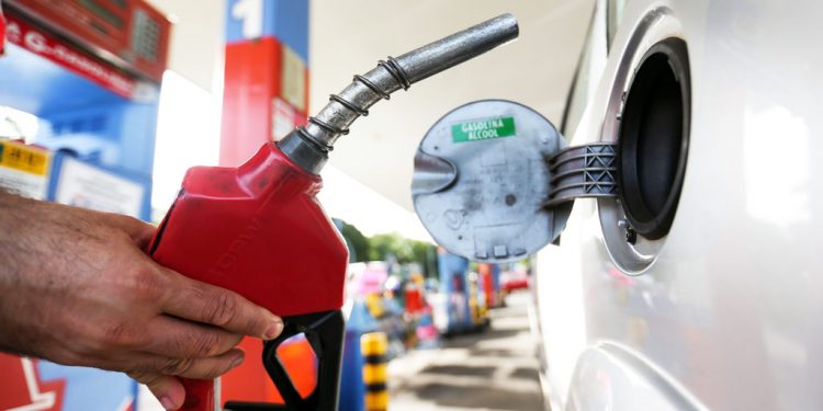 Novo reajuste: Petrobras anuncia aumento nos preços da gasolina, diesel e gás