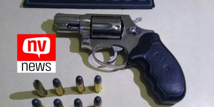 Policiais apreendem arma de fogo após fuga de criminoso no bairro Boa Vista em São Mateus