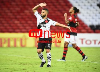 Morato imita dança de Edmundo em vitória do Vasco sobre Flamengo