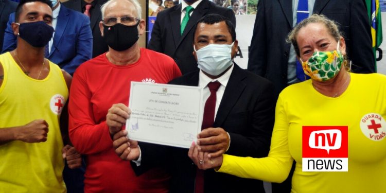 Vereador Adeci de Sena homenageia Guarda-Vidas com “Moção de Congratulação”