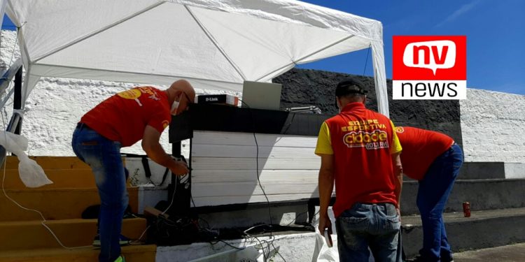 Falta de respeito da FES faz Rádio Cidade FM transmitir Castelo x Nova Venécia da arquibancada