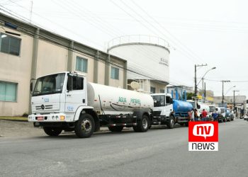 Seis caminhões-pipa cedidos pelo Governo do Estado retomam a distribuição de água potável em comunidades do interior de São Mateus