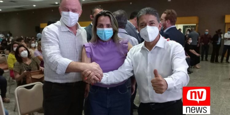Freitas e Fernanda Milanese conseguem na SEDU quadra para escola de Bela Vista, em Boa Esperança