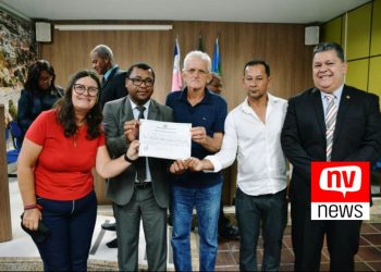 Vereador Adeci de Sena homenageia Associação dos Produtores de Aroeira do Espírito Santo