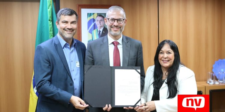 Ministro da Educação Victor Godoy autoriza funcionamento do Ifes em Pedro Canário