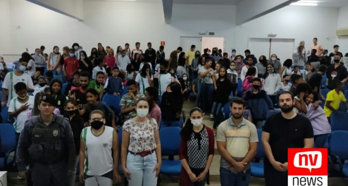 Mais uma escola em Jaguaré recebe palestra de conscientização sobre bullying e abuso sexual