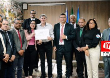 Vereadores reconhecem dedicação de Henrique à saúde em São Mateus