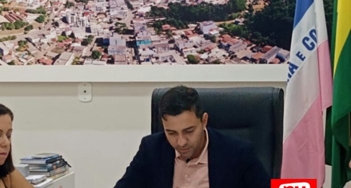 Prefeito Tiago Rocha traça estratégias para a segurança nas escolas do município de São Gabriel da Palha.