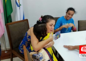 Secretária de Assistência Social recebe alunos da APAE para café da manhã na prefeitura de São Gabriel