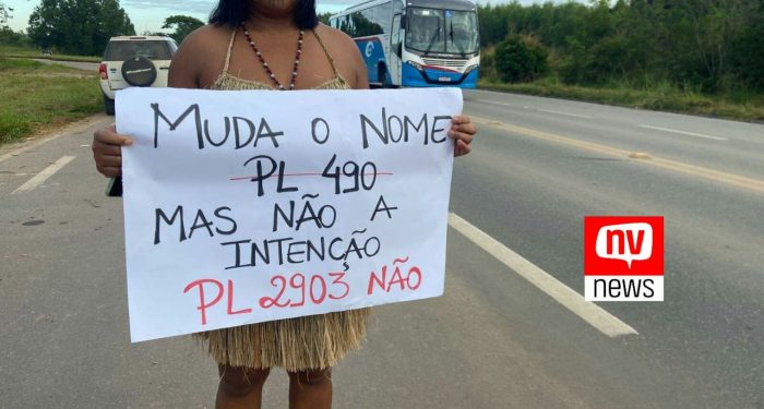 Manifestação de indígenas fecha vias no interior do ES