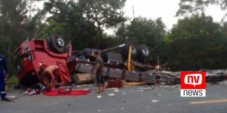 Acidente com caminhão deixa um morto e um ferido na BR-101, no Norte do ES