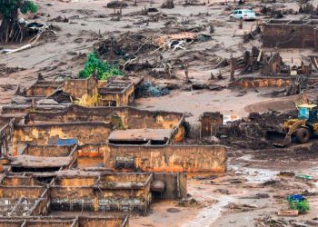 Tragédia de Mariana: pedido cobra R$ 100 bilhões de Vale, BHP e Samarco para ES e MG
