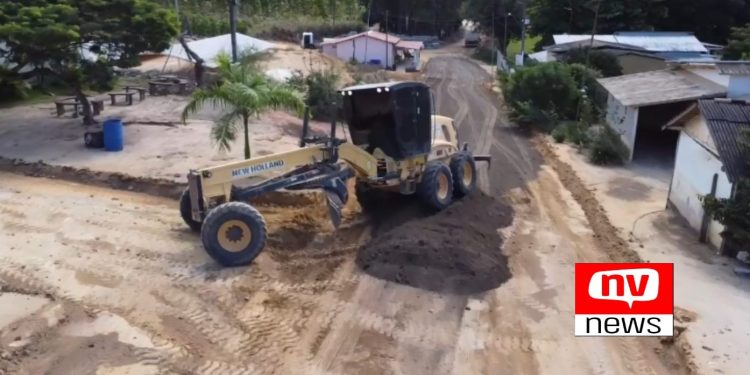 Prefeitura inicia pavimentação na Comunidade do Córrego da Areia em Jaguaré