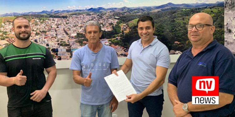 Prefeito Tiago Rocha assina repassa de R$ 40 mil à CDL para realização da Campanha de  Natal em São Gabriel da Palha