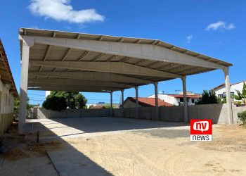 Prefeitura de Jaguaré inicia obras da quadra poliesportiva na escola Cipriano Cocco