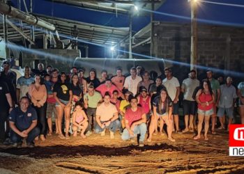 Prefeito Tiago Rocha entrega novo secador de café à associação do córrego Jacarandá