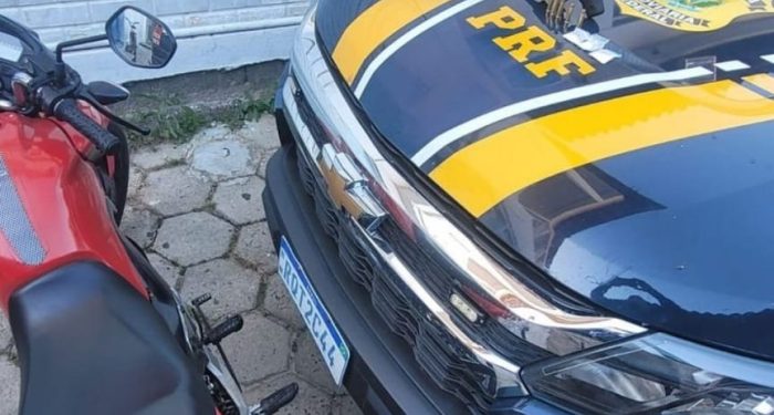 PRF prende homem armado com clonada em São Mateus