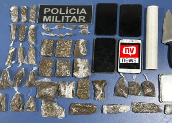 Trio é detido com drogas em barbearia de Guriri durante operação policial