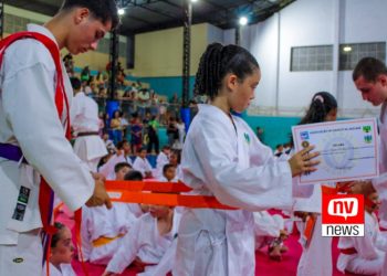 Prefeitura de Jaguaré realiza troca de faixa de 130 caratecas