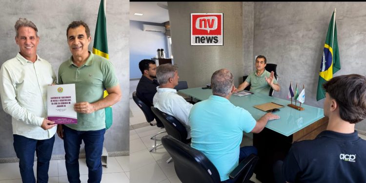 Prefeito Marcos Guerra assina escritura pública de doação de terreno para instalação da ACP Móveis em Jaguaré