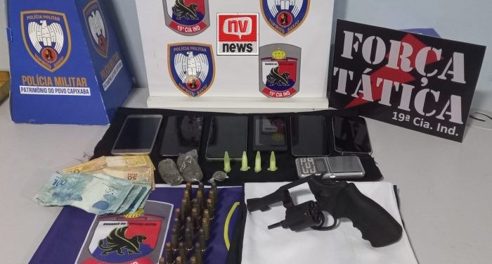 Dois homens são presos por tráfico de drogas e porte ilegal de arma em Pinheiros