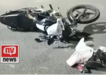 Mulher fica ferida em acidente entre moto e carro em Linhares