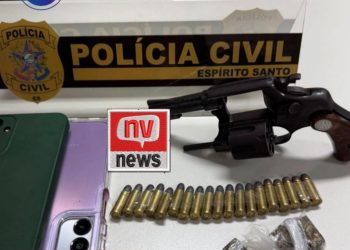 Polícia prende quatro suspeitos e apreende arma, munições e drogas em Pedro Canário