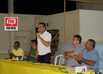 Marcos Guerra realiza entrega de títulos de regularização fundiária